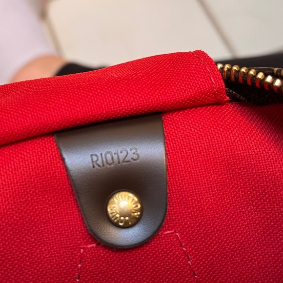 Authentic Louis Vuitton Damier Ebene Speedy 35 - Picture 11 of 11